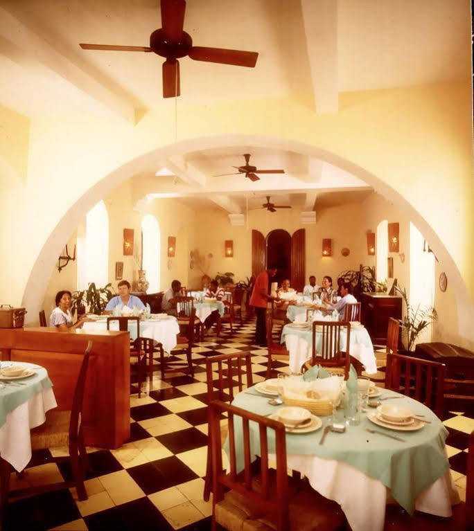 Hotel Du Roi Christophe Cap-Haitien Bagian luar foto